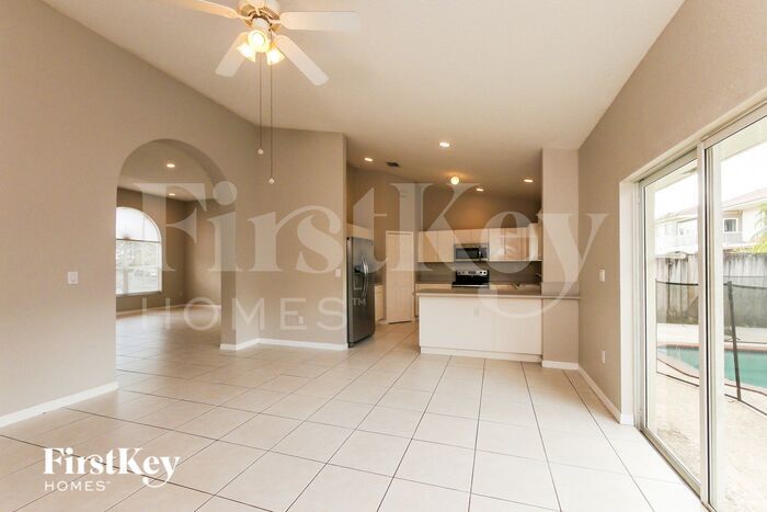 Building Photo - 11524 SW 152nd Ct
