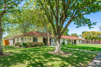 Building Photo - Beautiful and cozy home for rent.