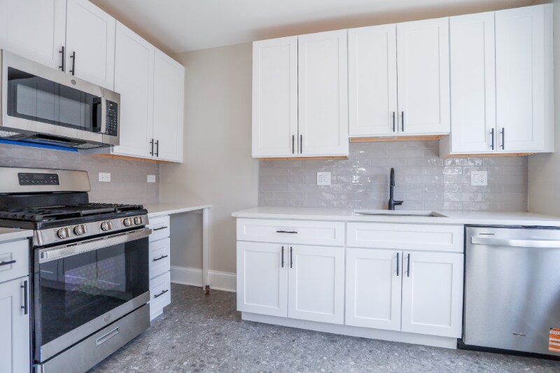 Building Photo - 6414 N Richmond St