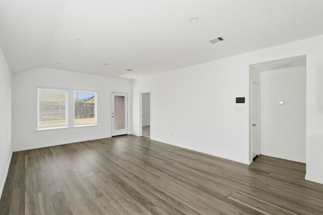 Building Photo - 5215 Mossdale Blf Ln