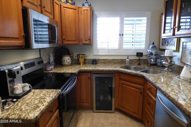 Building Photo - 10017 E Mountain View Rd