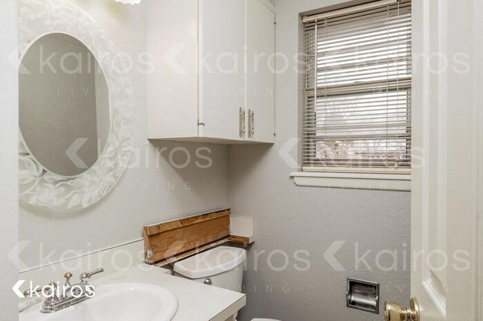 Building Photo - 3307 Palmetto Trail