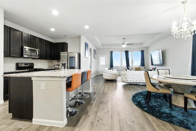 Building Photo - 24727 Allori Ct