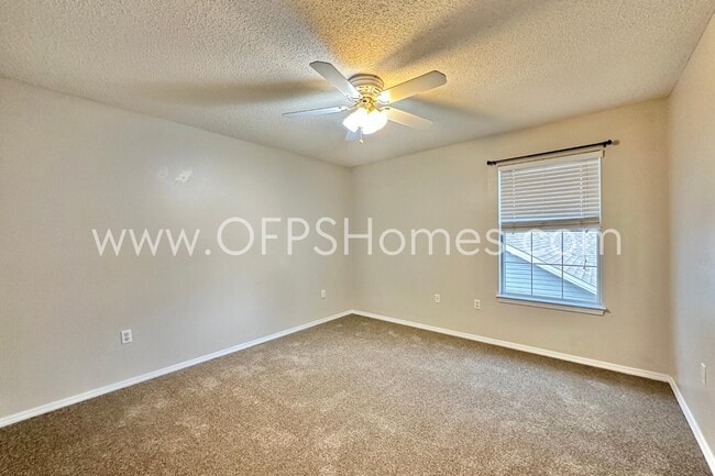 Building Photo - 1017 Creel St