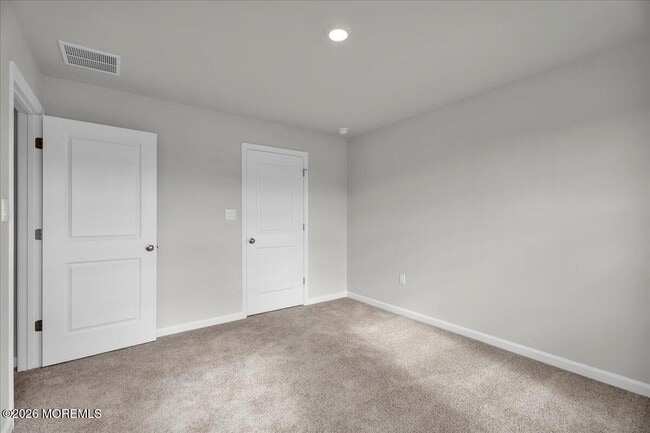 Building Photo - 220 Sandy Rdg Rd