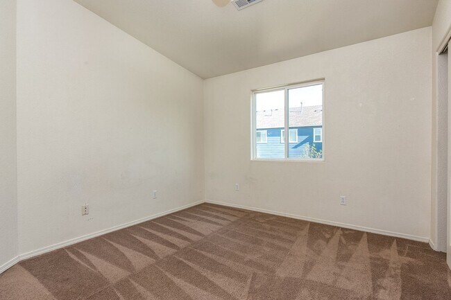 Building Photo - 4822 Rusty Nail Point