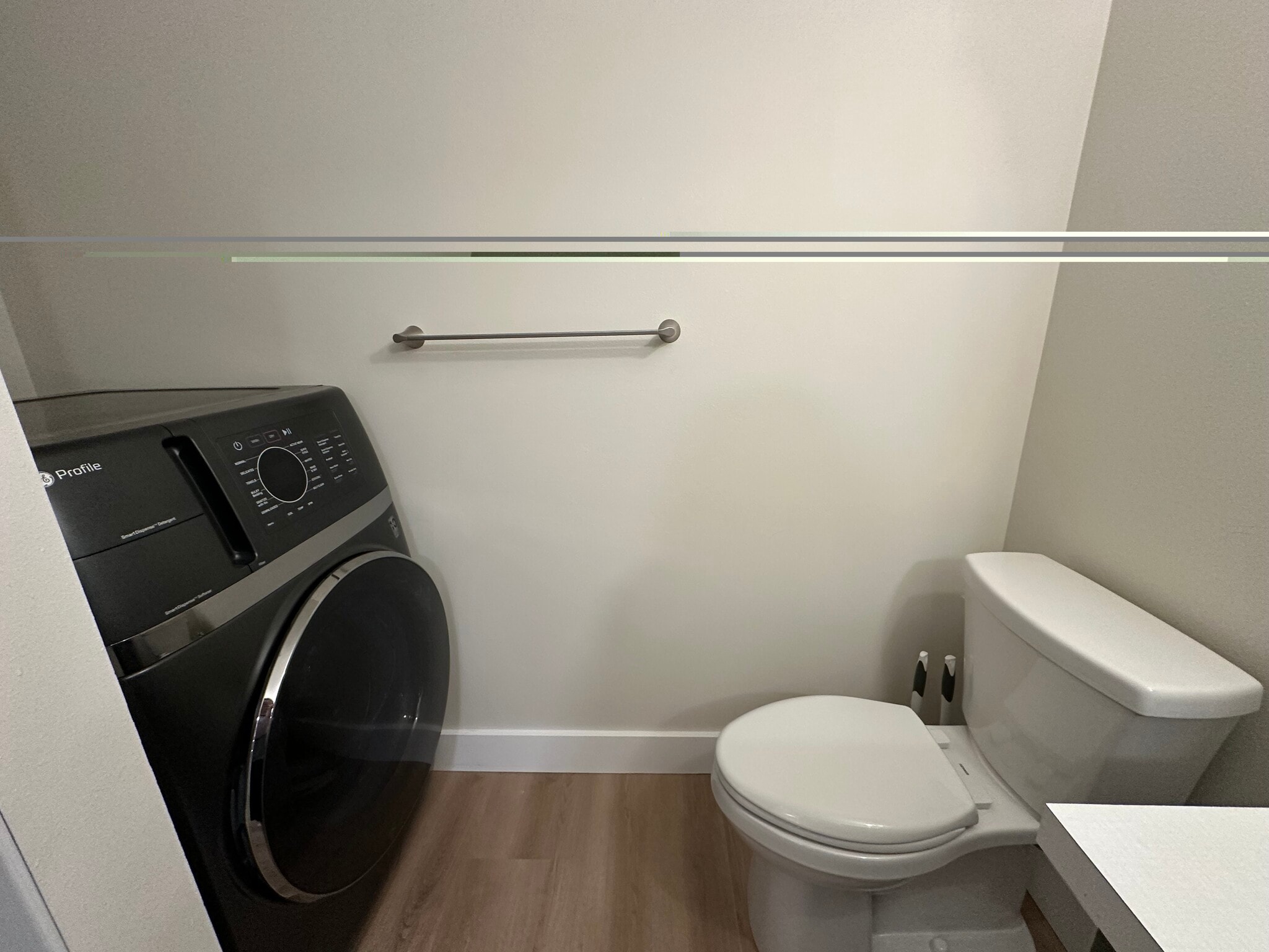 Building Photo - 2412 Columbia St SW