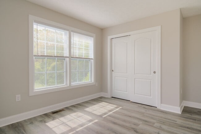 Building Photo - More units and move-in options available.