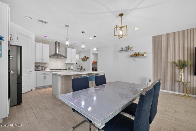 Building Photo - 9756 E Seismic Ave