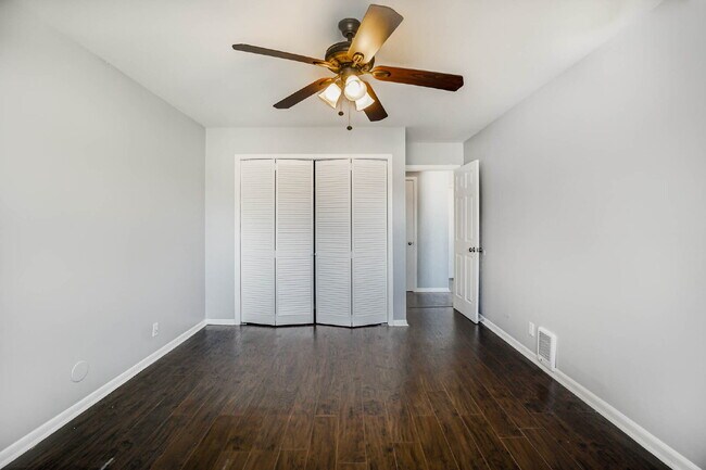 Building Photo - 1 bedroom 1 badroom condo in Franklin