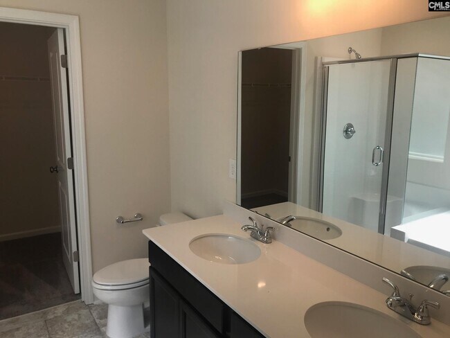 Building Photo - 1065 Roscoe Rd