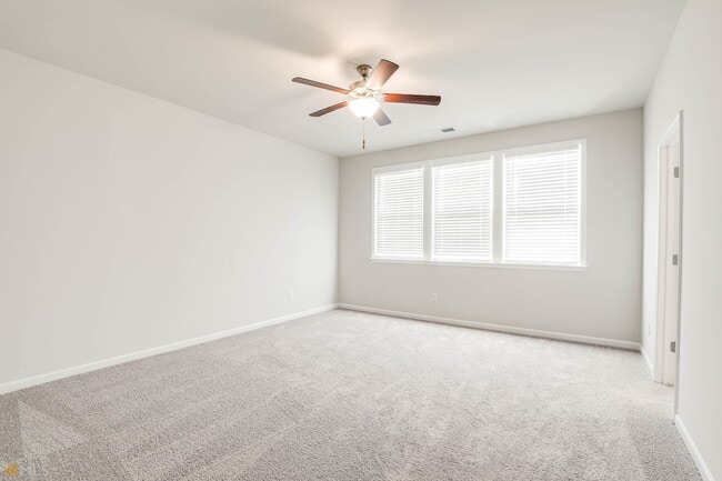 Building Photo - 360 Caledonia Ct