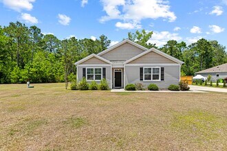 Building Photo - Holly Ridge Ranch Home available now!