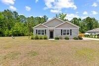 Building Photo - Holly Ridge Ranch Home available now!