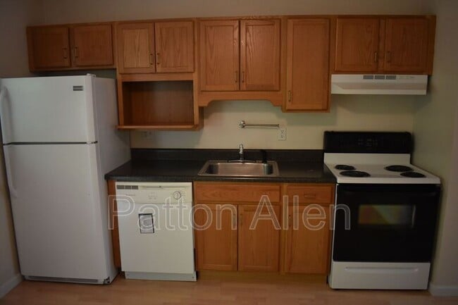 Building Photo - 145 Citadel Dr