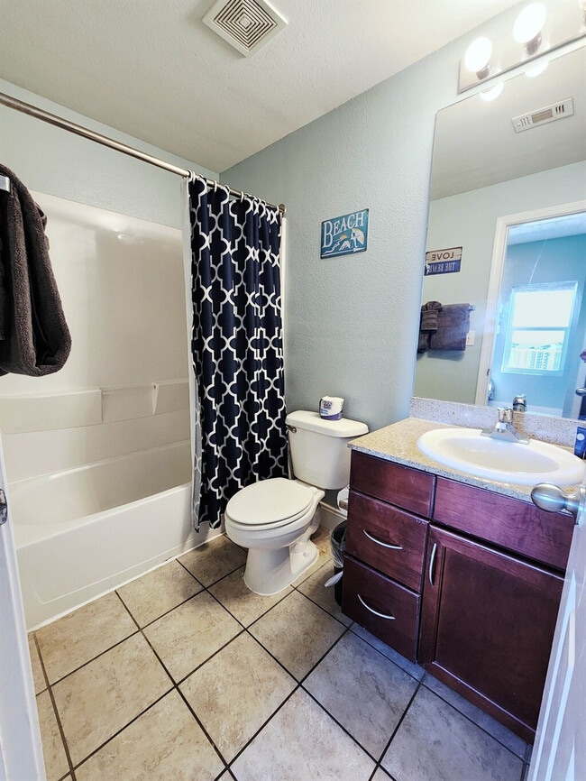 Building Photo - 102 Gulfside Ct