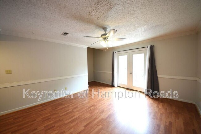 Building Photo - 20 Academy Ln