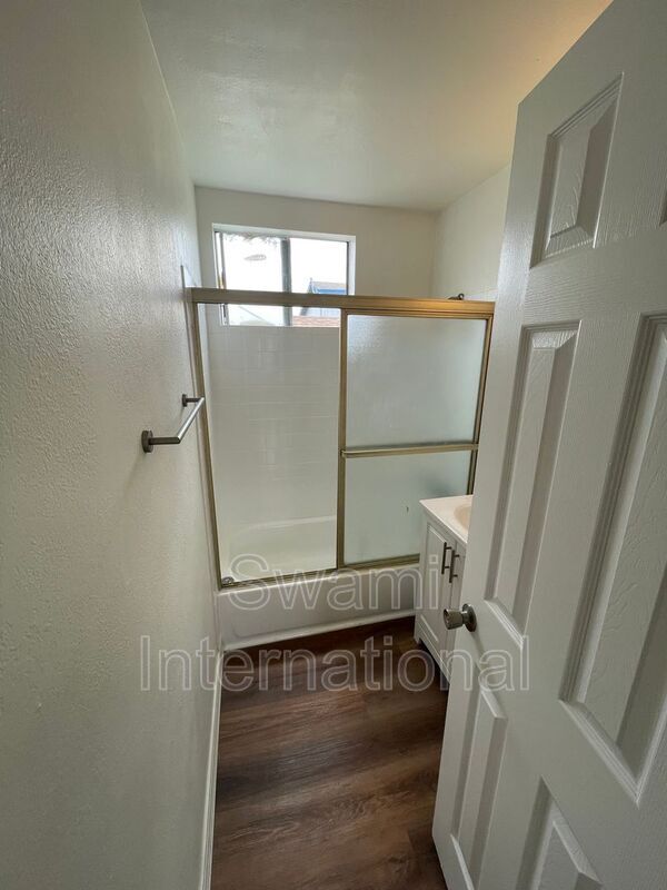 Building Photo - 6336 Denver Ave