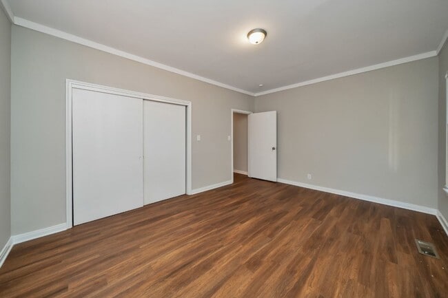 Building Photo - Plenty of Space Inside & Out – 4BR/2BA in Hueytown!