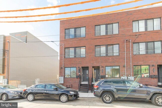 Building Photo - 1906 E York St
