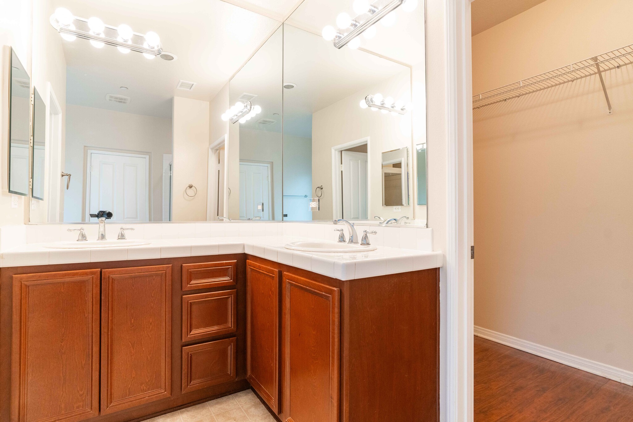 Building Photo - 4120 Paredo Way