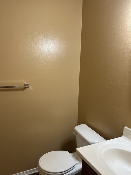 Building Photo - 4708 Longstreet Pl