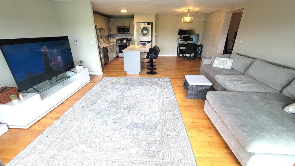 Building Photo - 235 Winthrop St