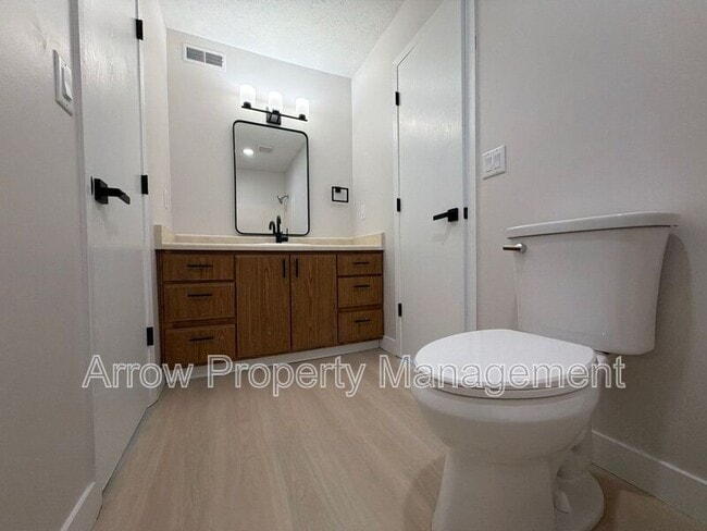 Building Photo - 2323 T St