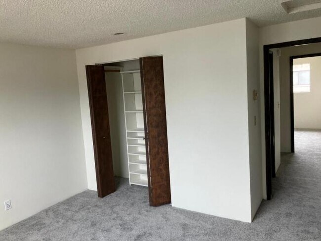 Building Photo - 2 bedroom in SPRINGFIELD OR 97477