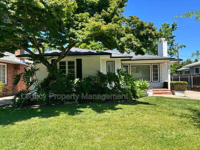 Building Photo - 1149 8th Ave