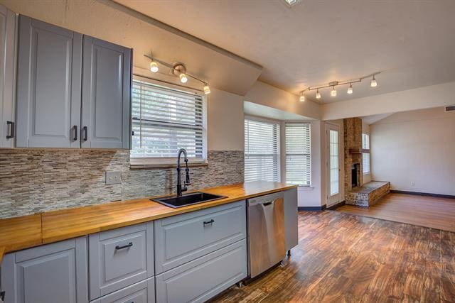 Building Photo - 6637 Fair Oaks Dr