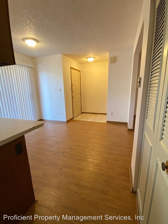 Building Photo - 203 Macon Ave