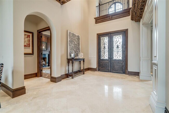 Building Photo - 5701 Mistletoe Ct