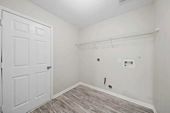 Building Photo - 4035 E Teal Estates Cir