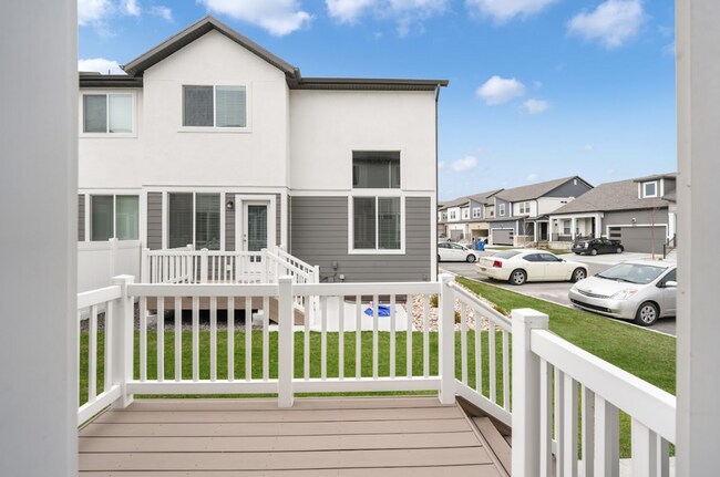 Building Photo - Now Leasing: 4-Bed, 2.5-Bath Home in Viney...