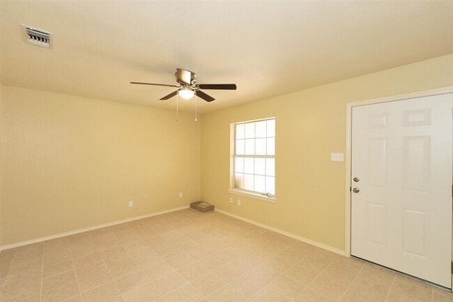 Building Photo - 8911 McPherson Rd