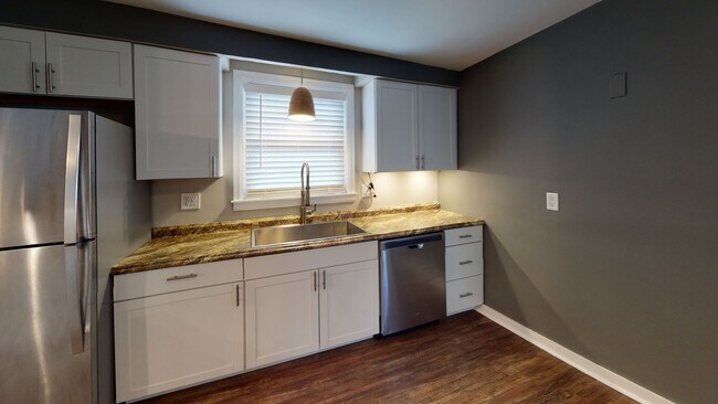 Building Photo - Charming 3-Bedroom, 2-Bath Single-Family H...