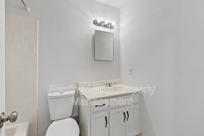 Building Photo - 6140 Cherry Hill Rd