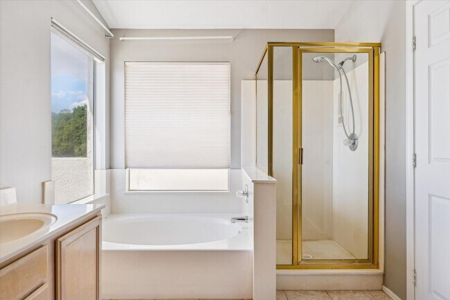 Building Photo - 16666 S 21st St