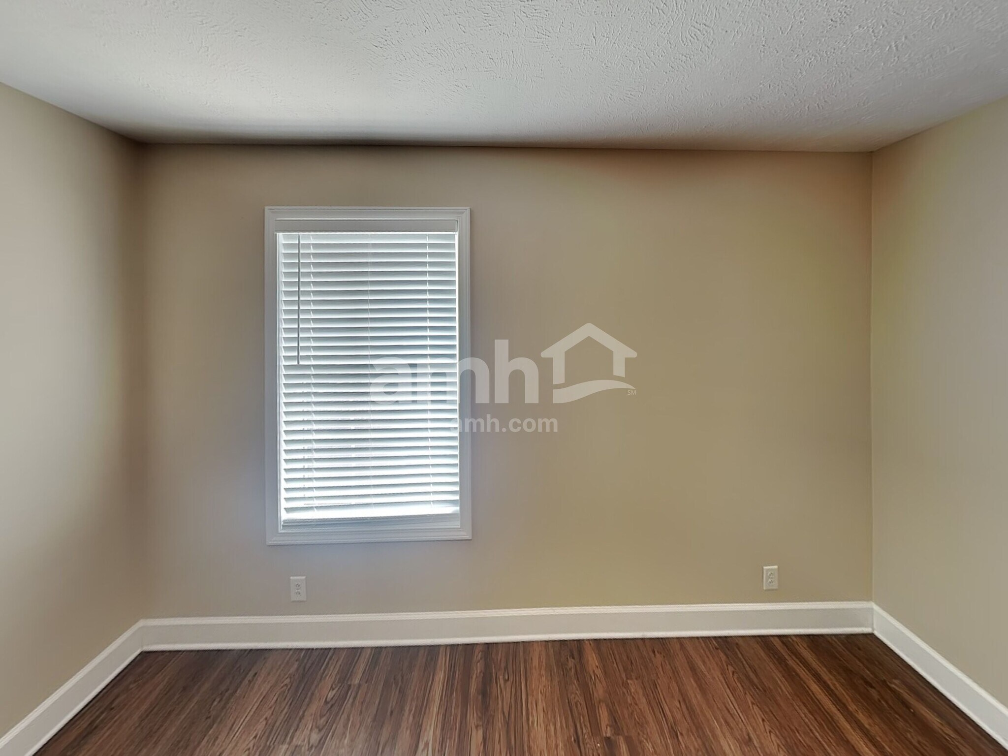 Building Photo - 2140 Aberdeen Cir