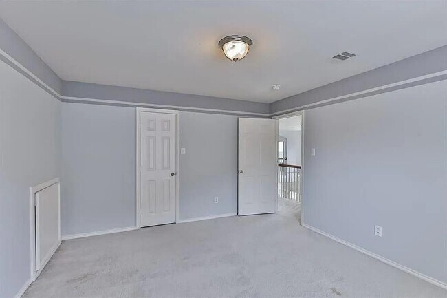 Building Photo - 13002 Misty Bay Ln