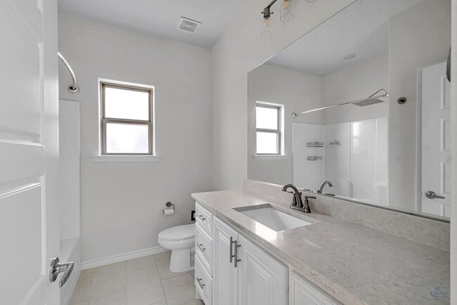 Building Photo - 1813 Wrigley Dr