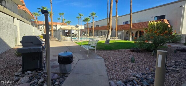 Building Photo - 16510 E Palisades Blvd