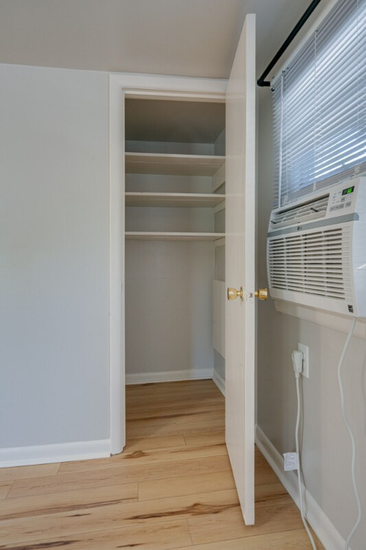 Building Photo - 600 Larkin Springs Rd