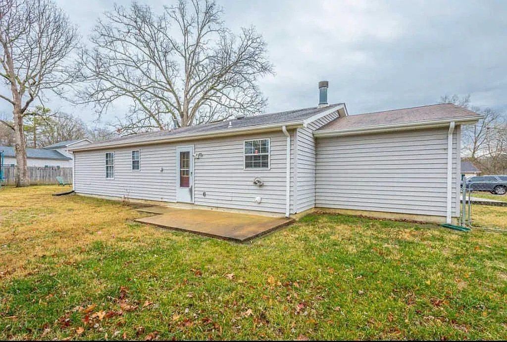 Building Photo - 8145 Iris Dr