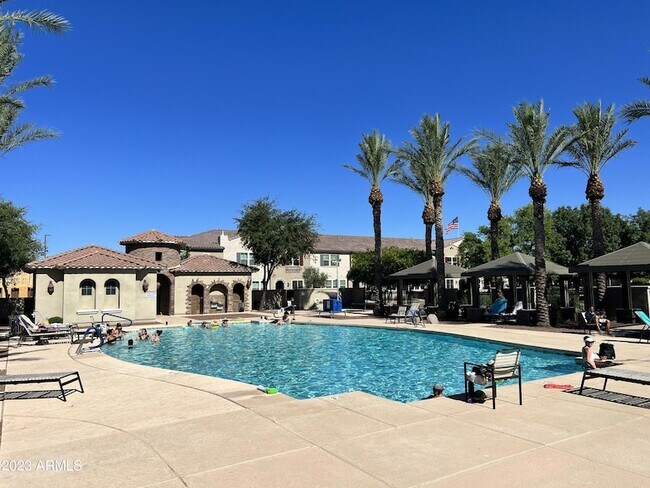 Building Photo - 1822 E Chelsea Ln