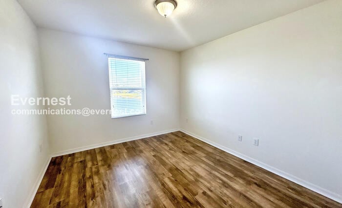 Building Photo - 10126 Celtic Ash Dr