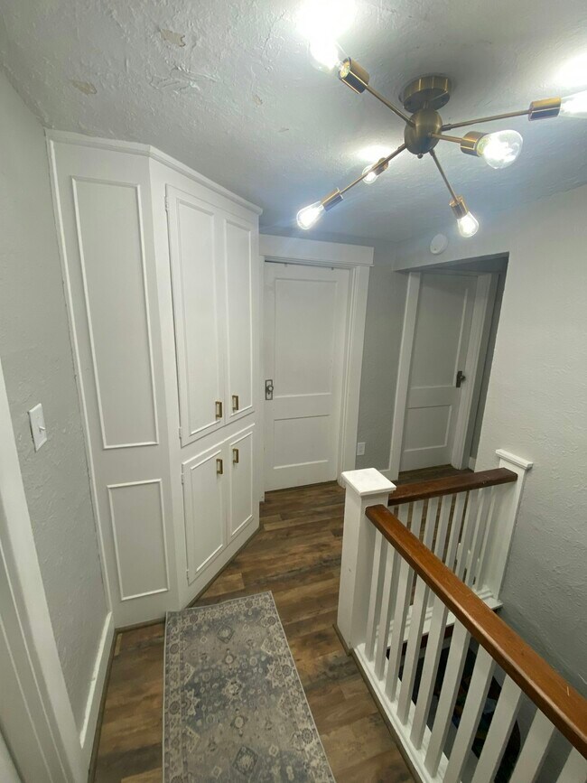 Building Photo - 563 Broad Blvd