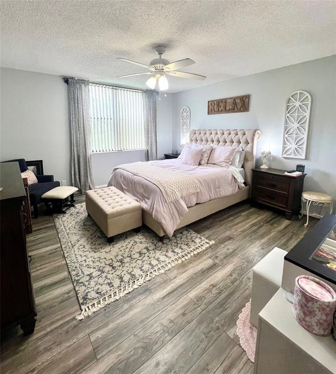 Building Photo - 2660 Carambola Cir N