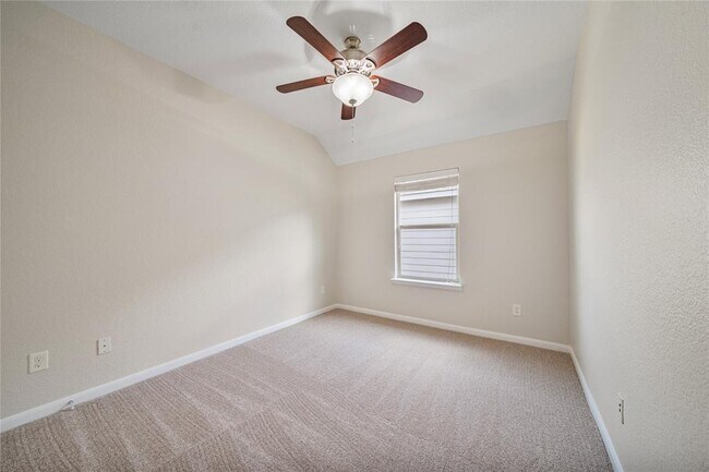 Building Photo - 6139 Sierra Springs Ln